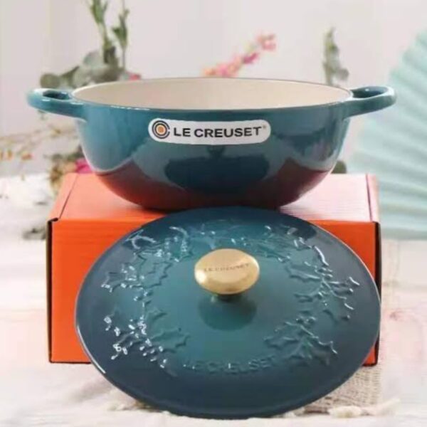 Deep Teal Le Creuset Dutch Oven